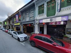 Busy Jalan Besar fnb | fitted up kitchen | Cheap rental   (D8), Retail #597392411